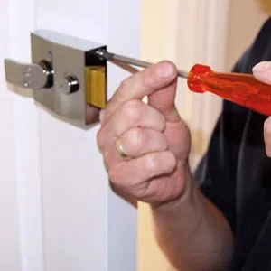 Gold Locksmith Store Portland, OR 503-610-9267 - emergency-unlock